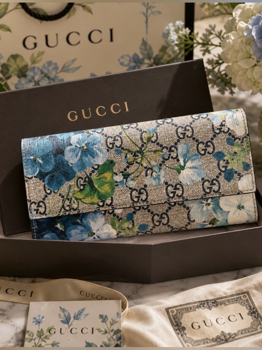 SOLD Like New GUCCI Bloom Long Wallet